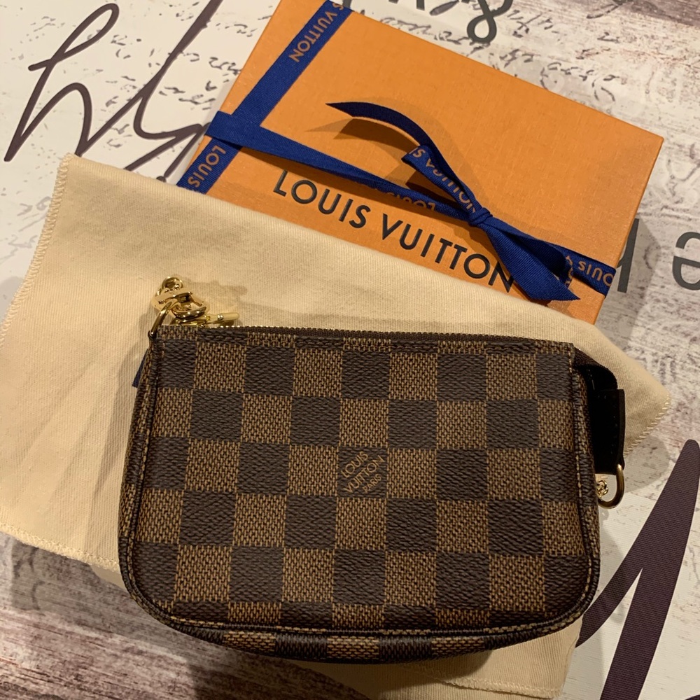 Authentic LV mini pochette accessories